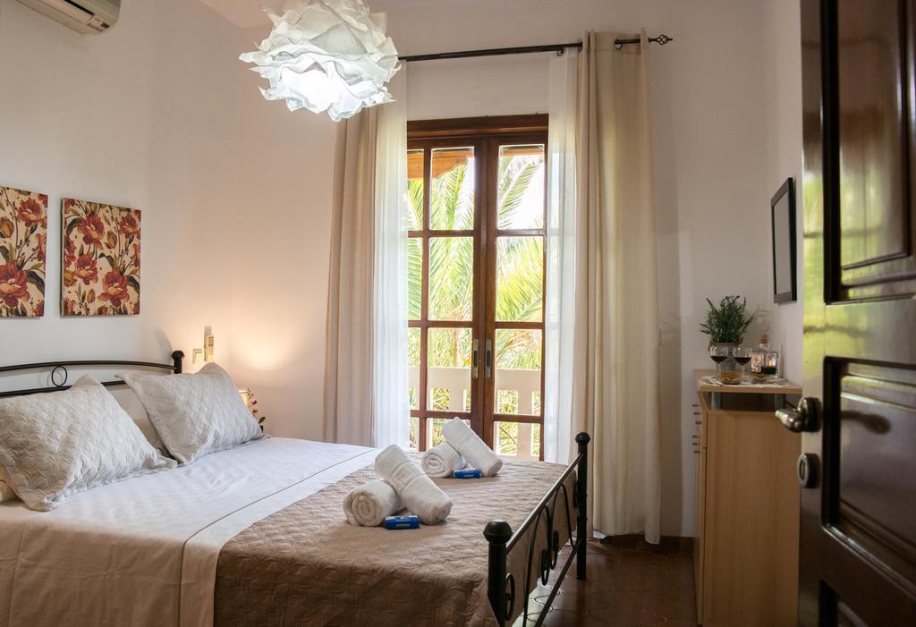 Alexandra Villa Stalos Luaran gambar