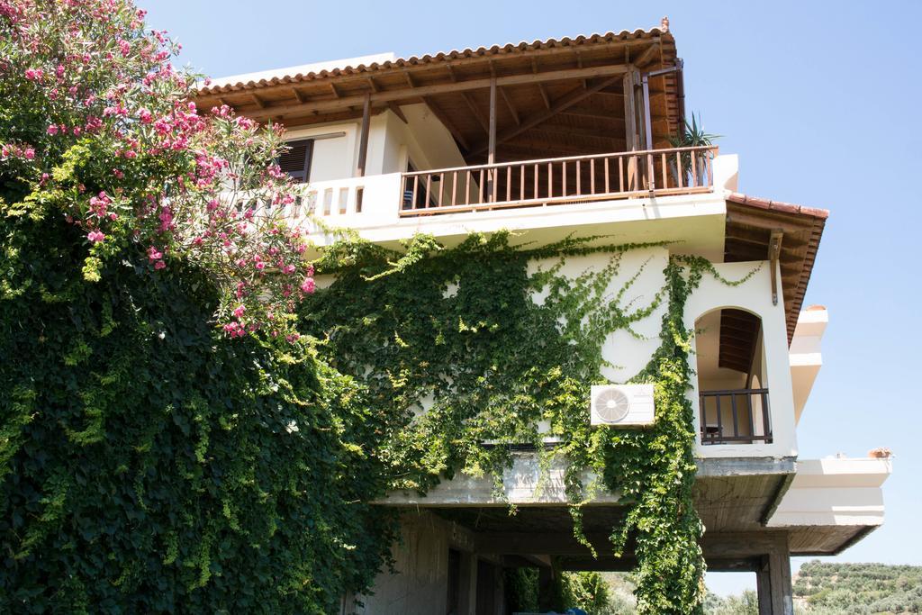 Alexandra Villa Stalos Luaran gambar