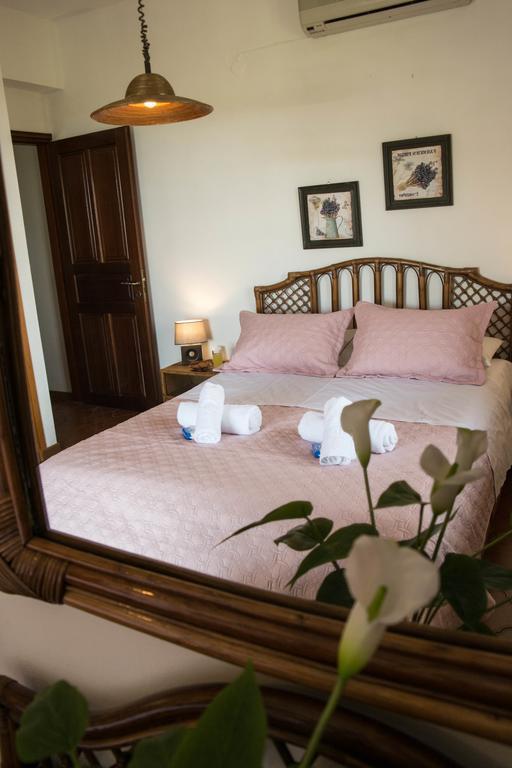Alexandra Villa Stalos Luaran gambar