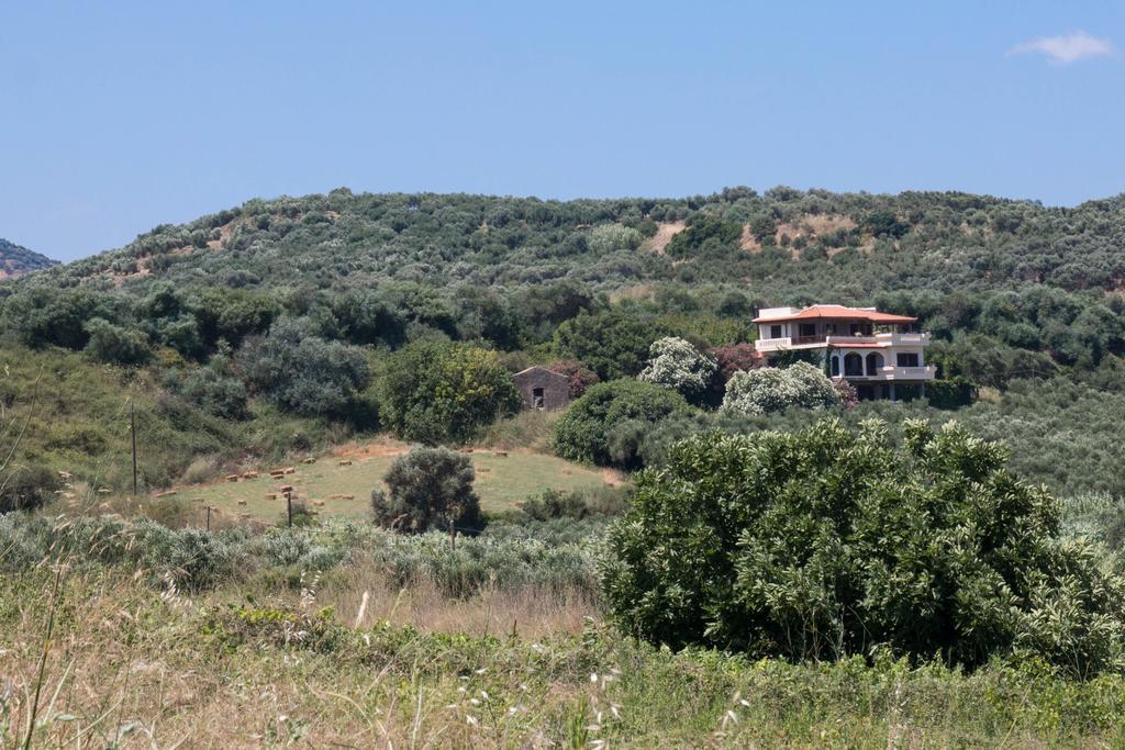 Alexandra Villa Stalos Luaran gambar